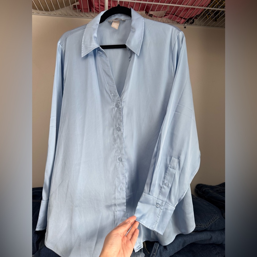 H&M Light Blue Satin V Neck Button Down